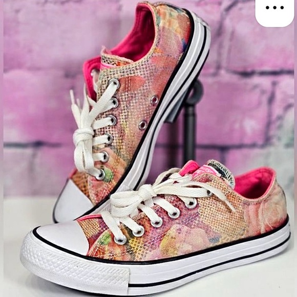 Converse Chuck Taylor Low Top Floral Multicolor Sneakers Women’s Size 8 - Picture 1 of 10